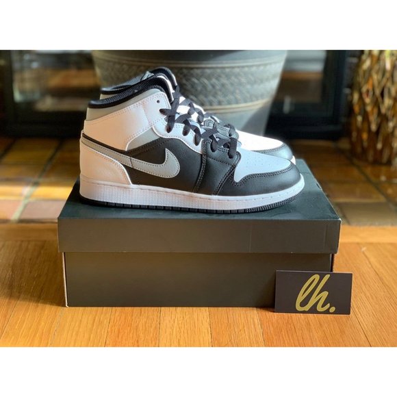 Size 7y Air Jordan 1 Mid - Picture 3 of 5